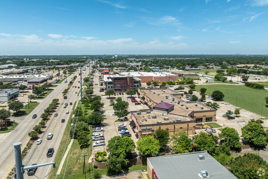 More Photos Of 3705 Lakeview Pkwy, Rowlett Office For Lease
