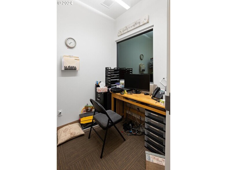 More Photos Of 1445 8th St, Florence Medical For Sale