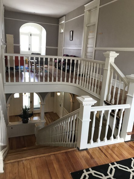 More Photos Of 331 S Washington St, Shelby Coworking Space