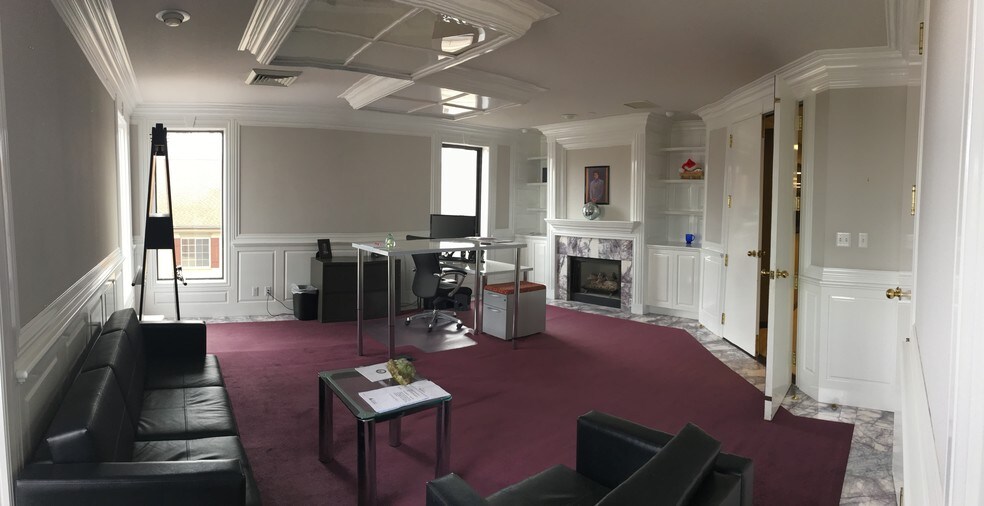 More Photos Of 1333 E 9400 S, Sandy Office For Lease