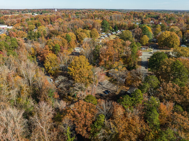 More Photos Of 400 Tanglewylde Dr, South Boston Apartments For Sale
