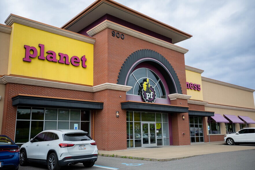 More Photos Of 200 Fort Pierpont Dr, Morgantown Unknown For Lease