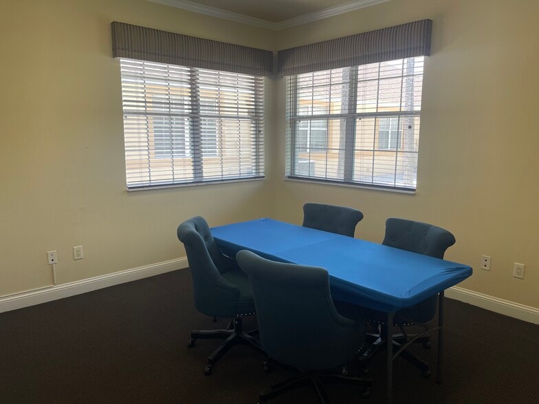 More Photos Of 4875 NW Palm Coast Pky, Palm Coast Office For Sale