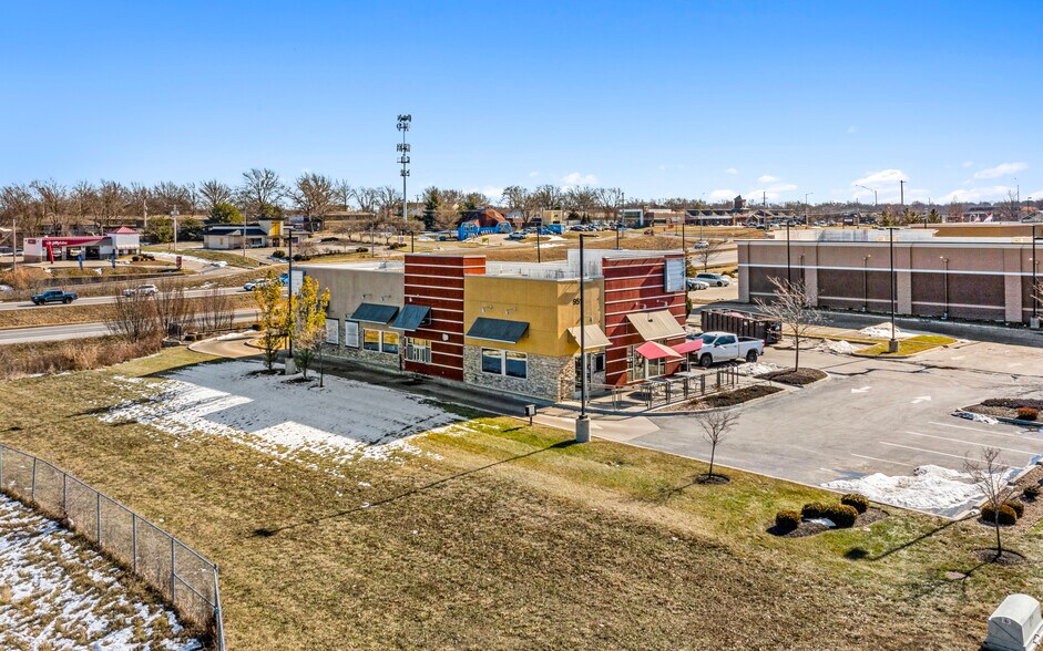 More Photos Of 951 NE Sam Walton Ln, Lee's Summit General Retail For Sale