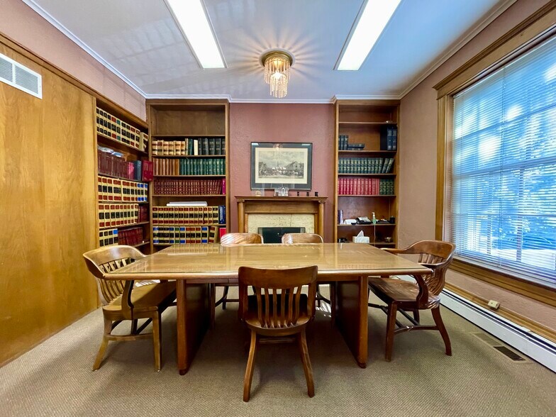 More Photos Of 851 Clarkson St, Denver Office For Sale