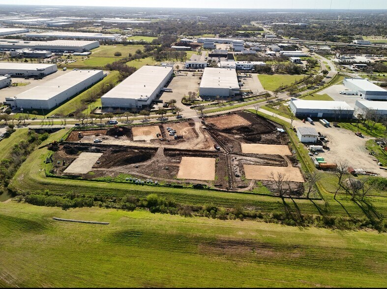 More Photos Of 13620 S Gessner Rd, Missouri City Warehouse For Lease