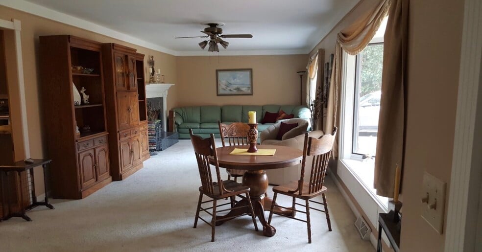 More Photos Of 12227-12229 Seymour Rd, Grass Lake Restaurant For Sale