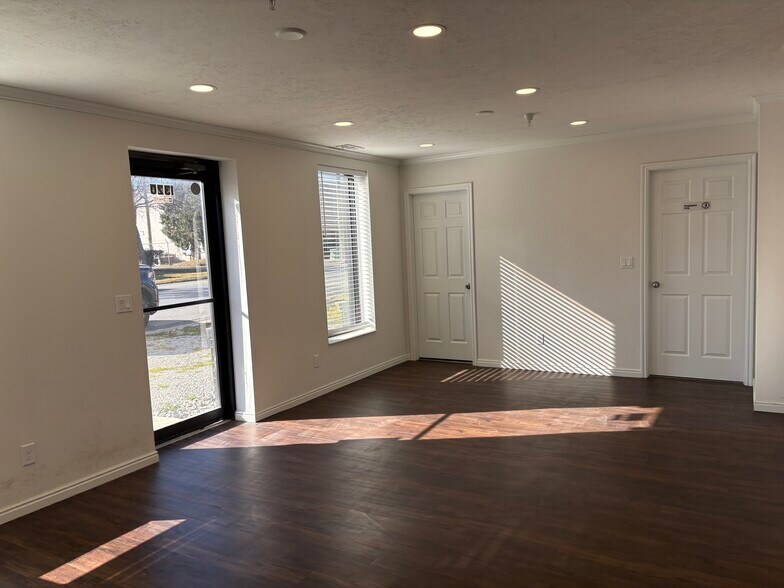 More Photos Of 1320 W 7900 S, West Jordan Manufacturing For Lease