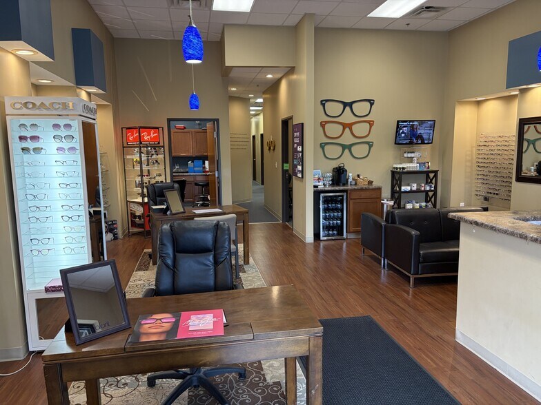 More Photos Of 1642 Olive Branch Parke Ln, Greenwood Unknown For Lease