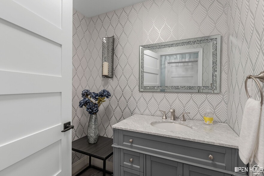 More Photos Of 405 W Gilbert St, Henrietta Hospitality For Sale