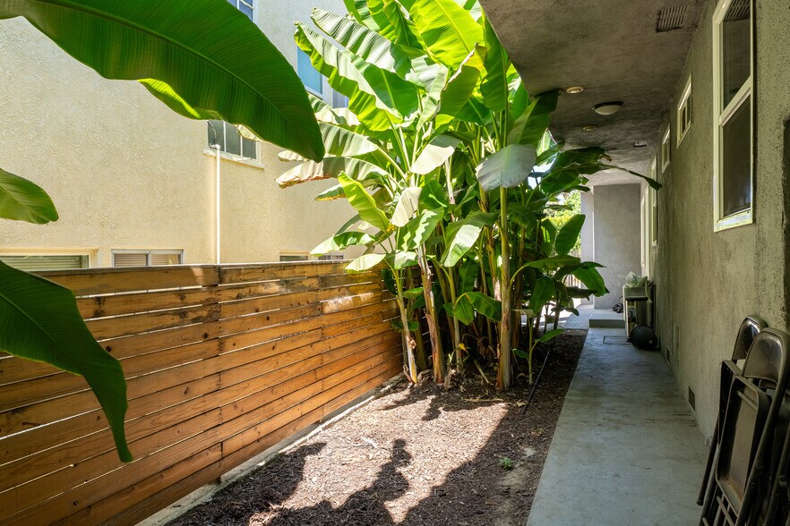 More Photos Of 4309 W Adams Blvd, Los Angeles Apartments For Sale