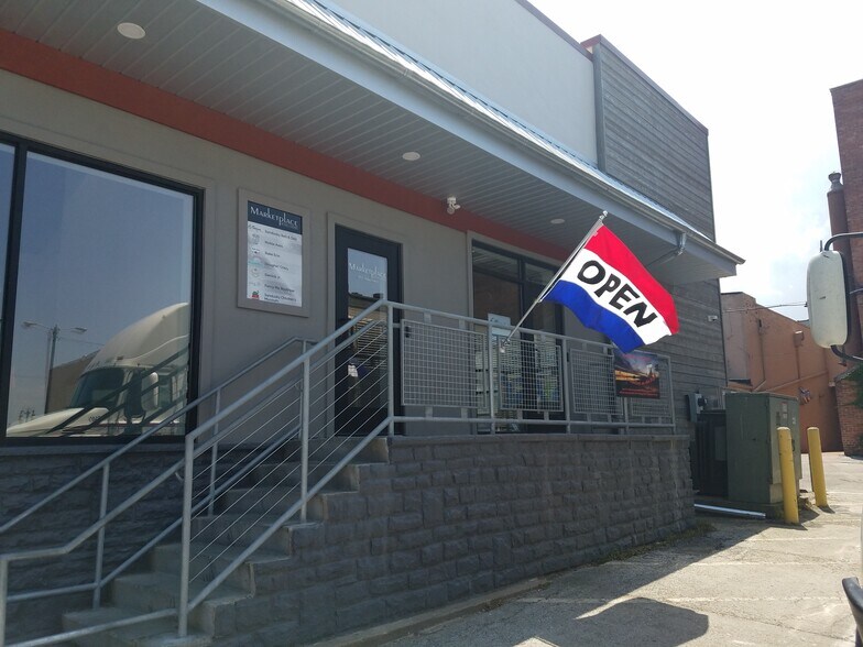 More Photos Of 127-133 E Market St, Sandusky Storefront For Lease