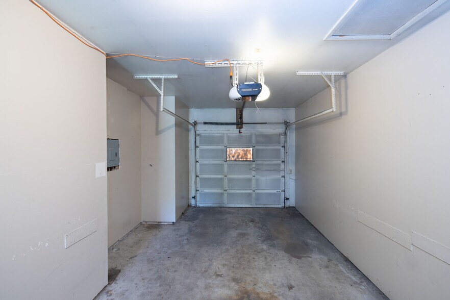 More Photos Of 270 E 5100 S, Washington Terrace Multifamily For Sale