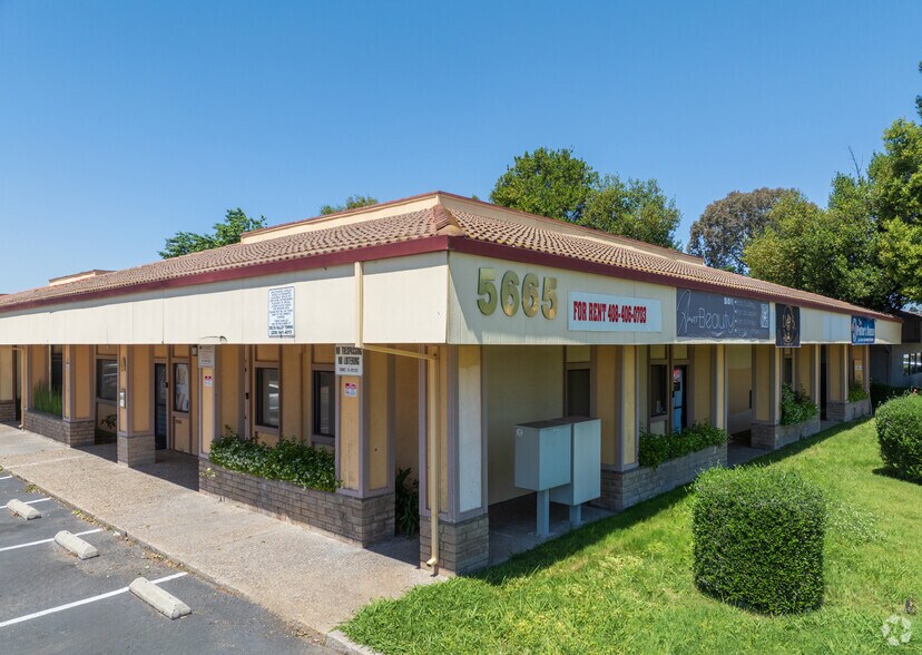 Primary Photo Of 5665 N Pershing Ave, Stockton Medical For Lease