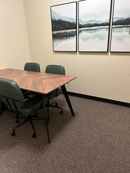 More Photos Of 819 SE 14th Loop, Battle Ground Office For Lease