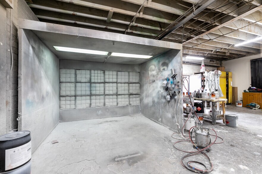 More Photos Of 4606-4620 W Jefferson Blvd, Los Angeles Warehouse For Lease