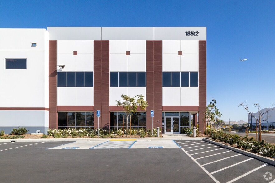 More Photos Of 18512 Harvill Ave, Perris Warehouse For Lease