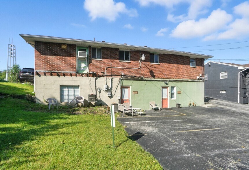 More Photos Of 5402-5404 N Main St, Dayton Office For Sale