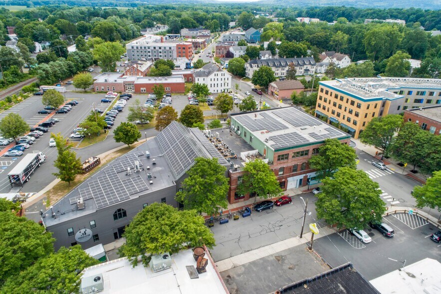 More Photos Of 2 Gleason Plz, Northampton General Retail For Lease