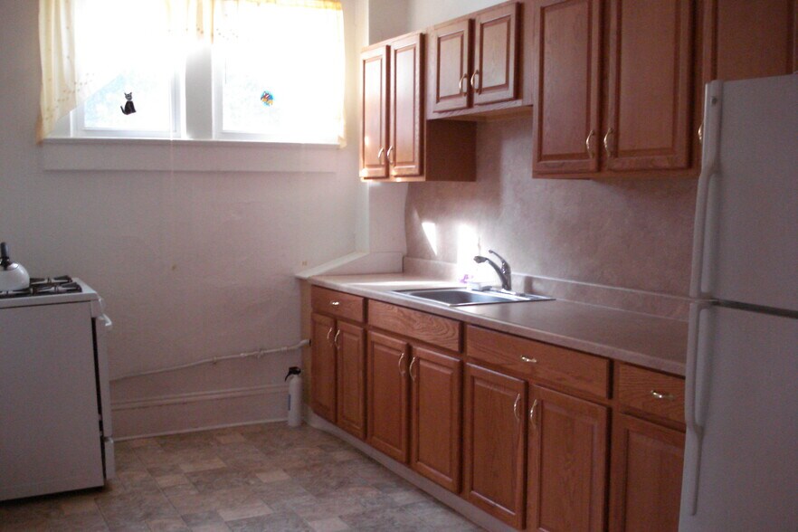 More Photos Of 360 Western Hwy, Tappan Apartments For Sale