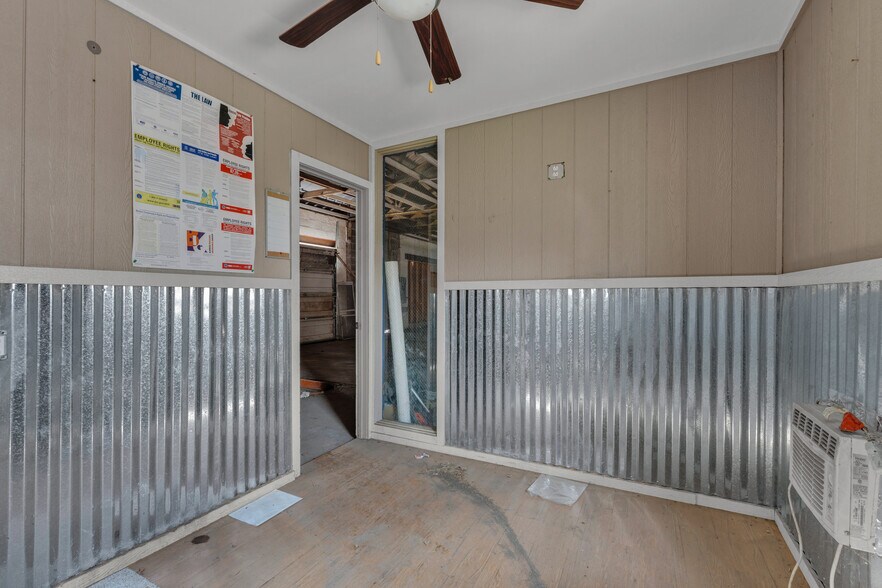 More Photos Of 1700 NE Seward Ave, Topeka Office For Sale