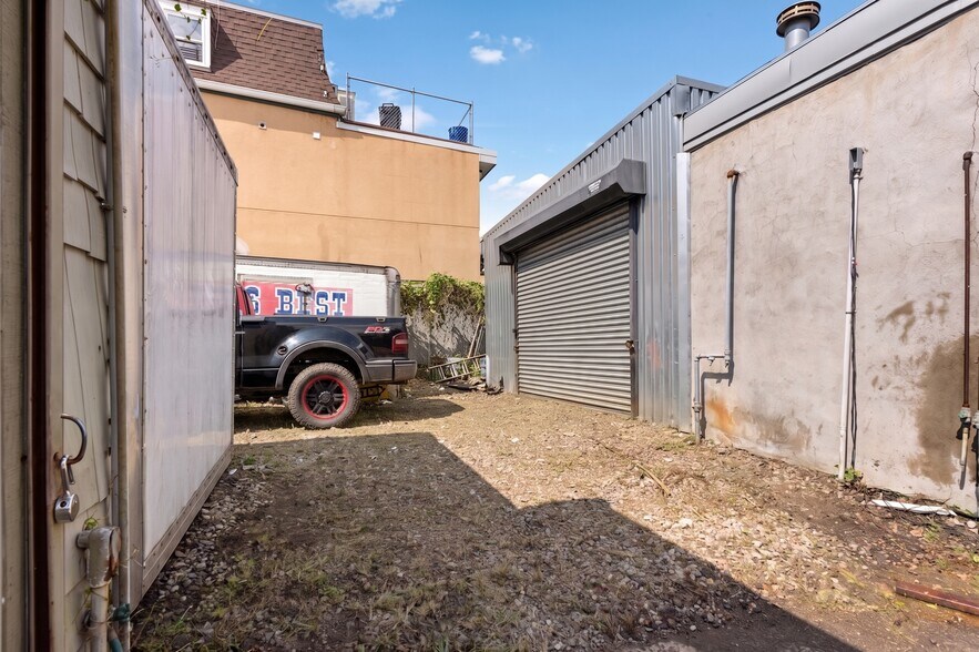 More Photos Of 1947-1949 Richmond Ter, Staten Island Industrial For Sale