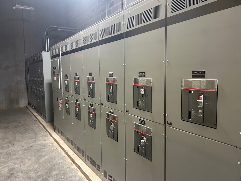 More Photos Of 260 Midway Dr, Union Manufacturing For Lease