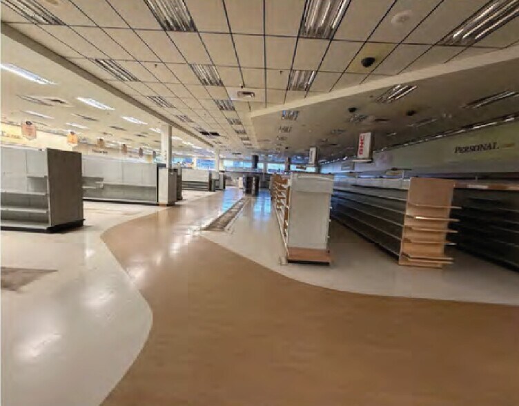 More Photos Of 970 N Main Rd, Vineland Drugstore For Sale