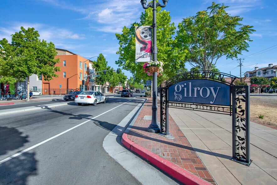 More Photos Of 7191 Eigleberry St, Gilroy Apartments For Sale