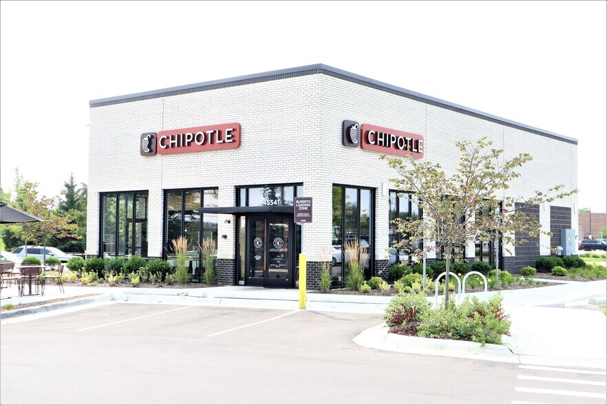 More Photos Of 45541 Michigan Ave, Canton Fast Food For Sale