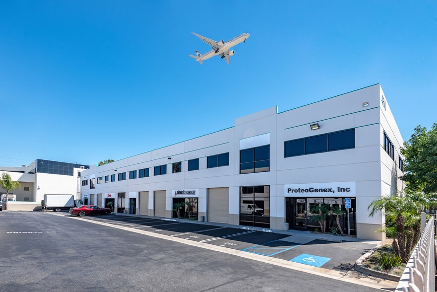 More Photos Of 440 S Hindry Ave, Inglewood Unknown For Lease