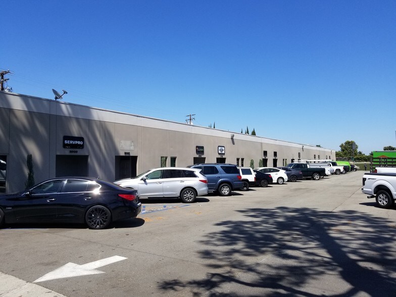 More Photos Of 20014-20032 State Rd, Cerritos Warehouse For Lease