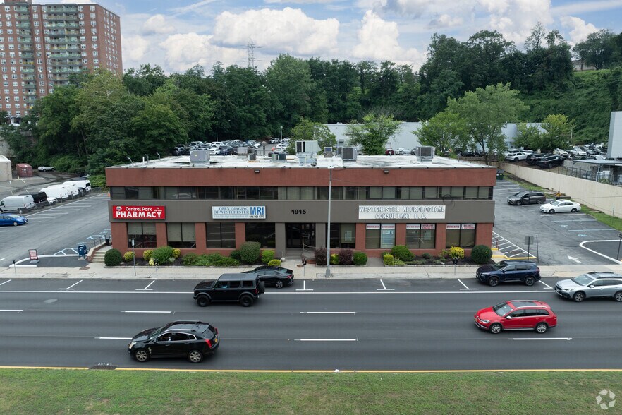 More Photos Of 1915 Central Park Ave, Yonkers Medical For Lease