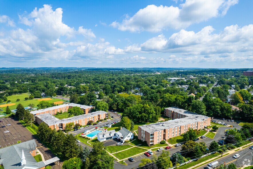 More Photos Of 303 W State St, Doylestown Apartments For Lease