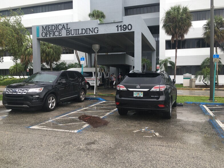 More Photos Of 1100-1190 NW 95th St, Miami Medical For Lease