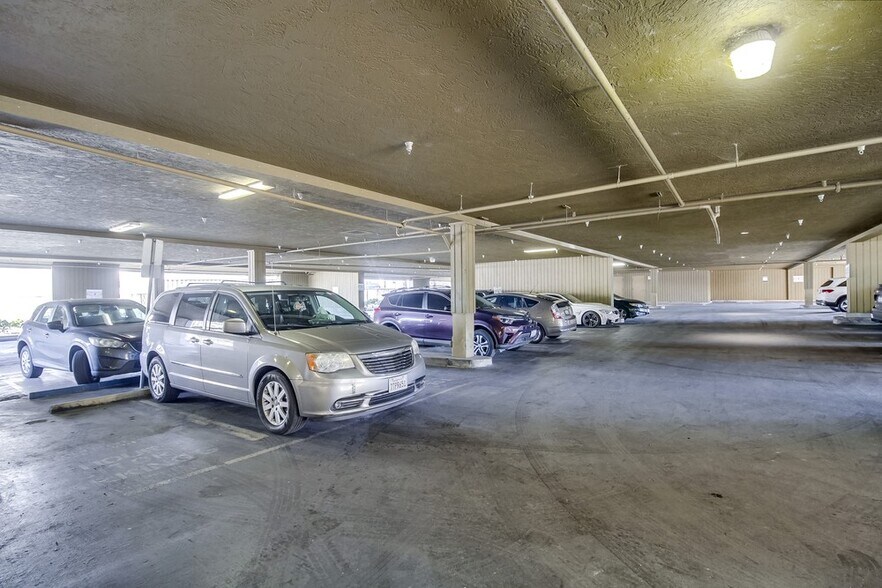 More Photos Of 9625 Black Mountain Rd, San Diego Office For Sale