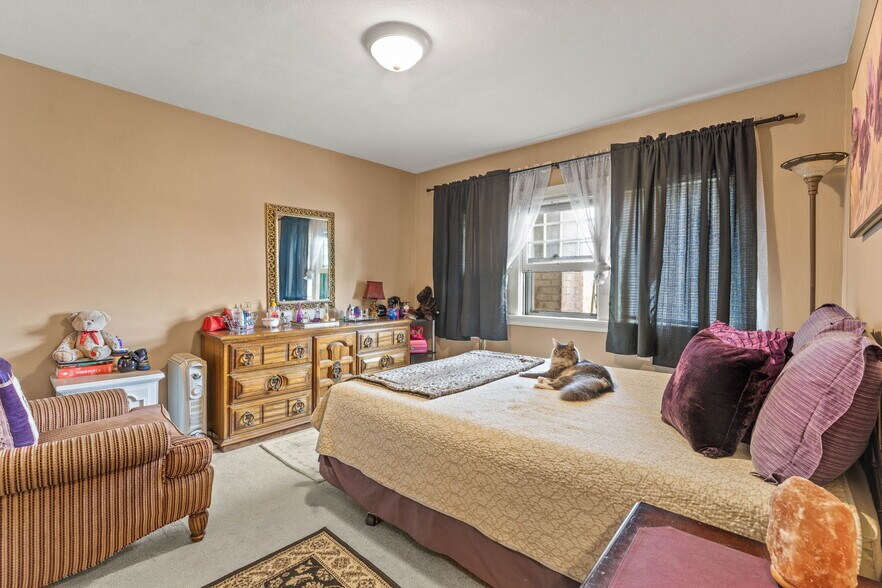 More Photos Of 1414 N Lincoln St, Spokane Apartments For Sale