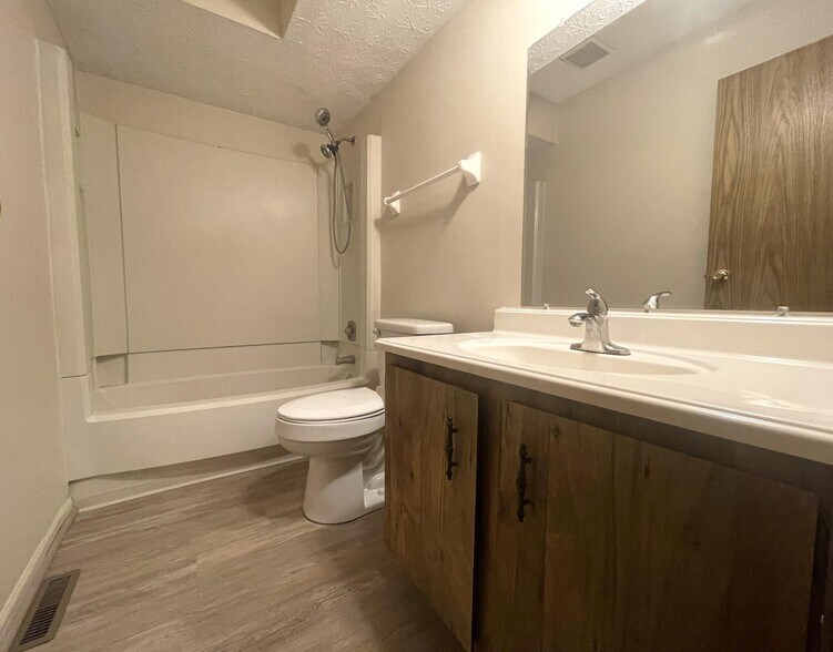 More Photos Of 5274-5280 Portland St, Columbus Apartments For Sale