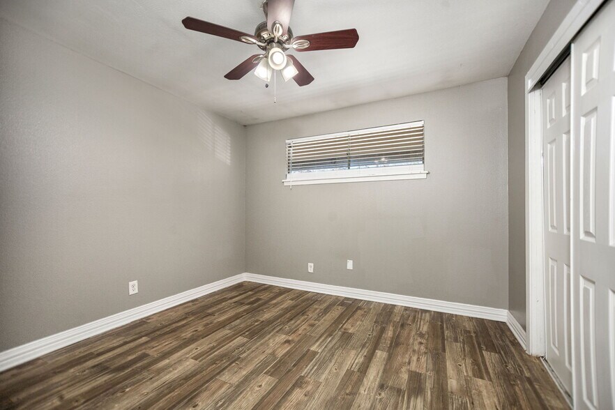 More Photos Of , Lufkin Multifamily For Sale