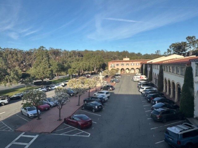 More Photos Of 51-63 Malaga Cove Plz, Palos Verdes Estates General Retail For Sale