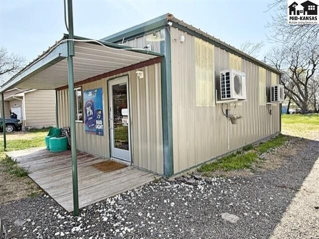 More Photos Of 117 S Washington, Cassoday Convenience Store For Sale