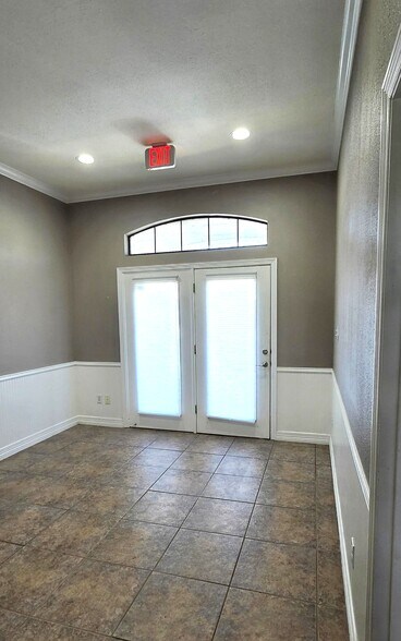 More Photos Of 3000 Joe Dimaggio Blvd, Round Rock Office Residential For Lease