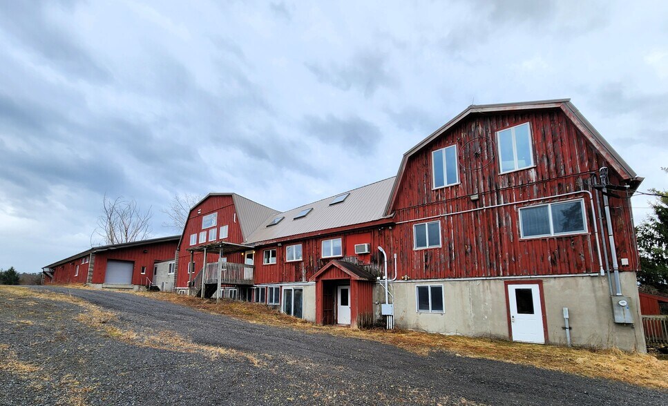 More Photos Of 303 Gunderman Rd, Spencer Manufacturing For Sale