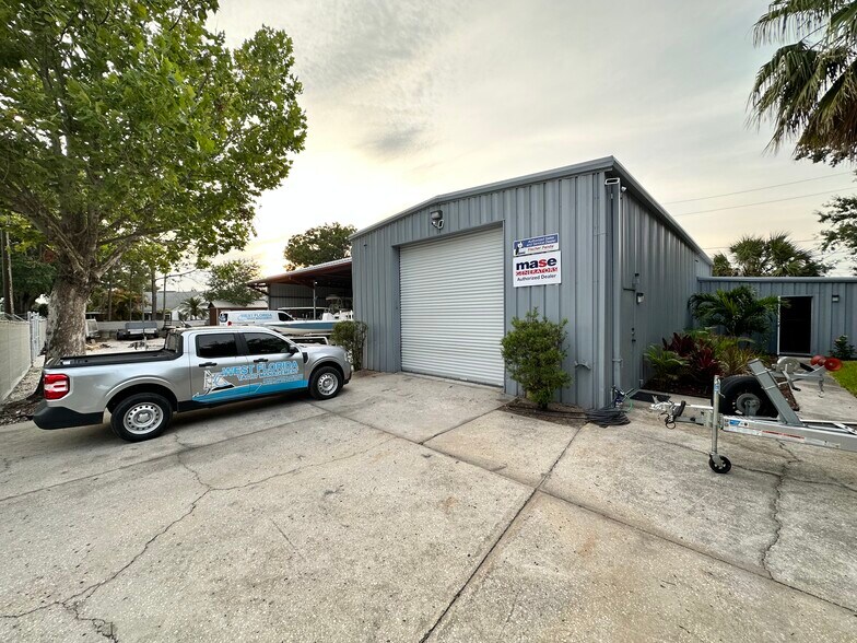 Primary Photo Of 4765 Spring Ave, Clearwater Manufacturing For Sale