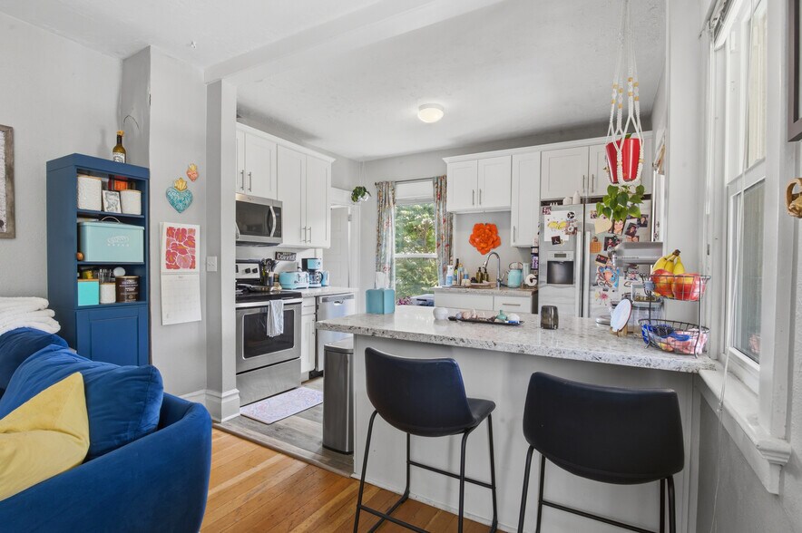 More Photos Of 308 High St, Oregon City Multifamily For Sale
