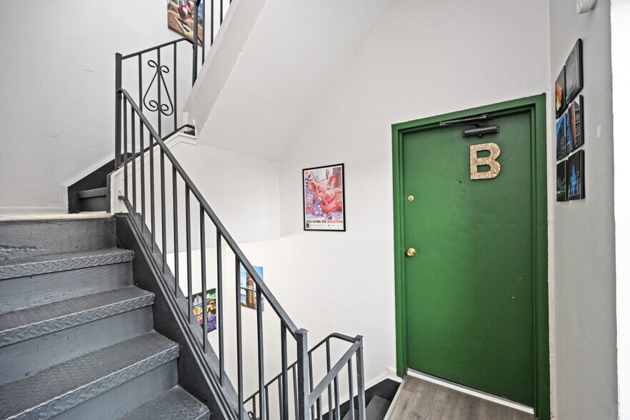 More Photos Of 118 E Liberty St, Cincinnati Apartments For Sale