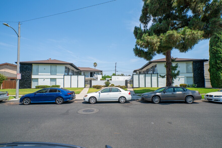 Primary Photo Of 9361 Cellini Ave, Garden Grove Apartments For Sale