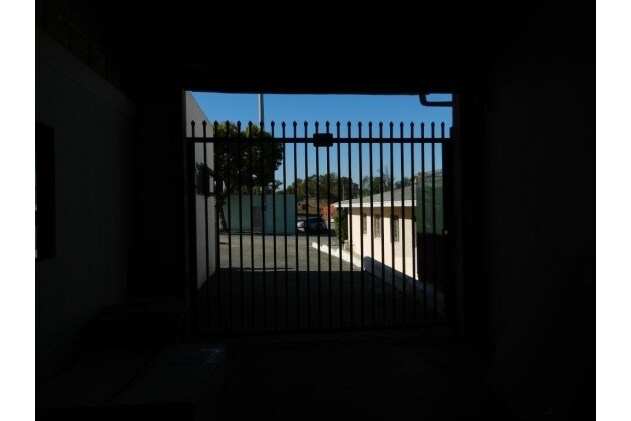 More Photos Of 900 W Hyde Park Blvd, Inglewood Warehouse For Lease