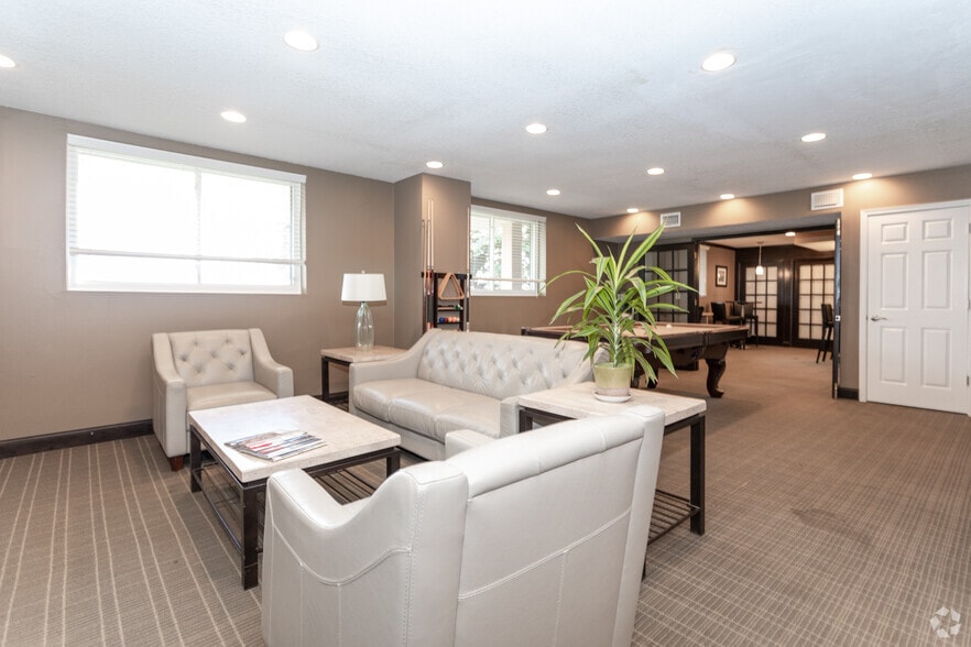 More Photos Of 2040 Lehigh St, Easton Apartments For Lease