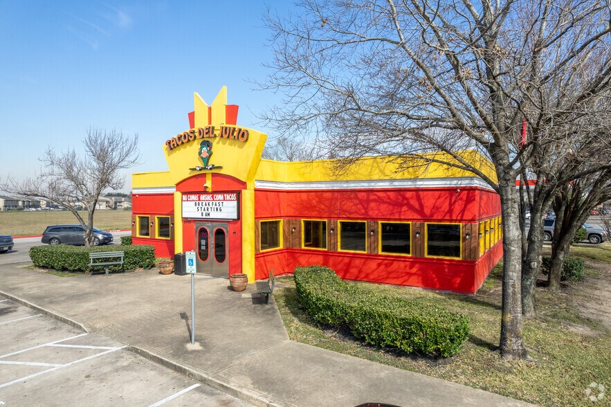 More Photos Of 6701-6831 Spencer Hwy, Pasadena Unknown For Lease